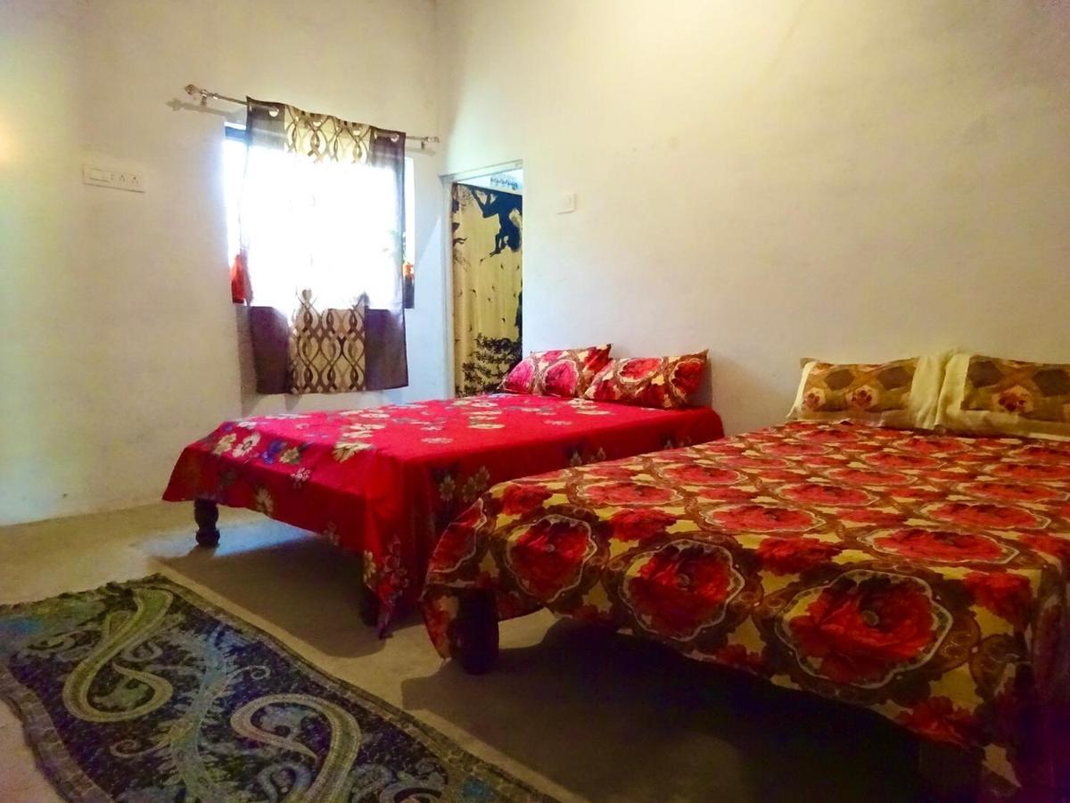 Maji Homestay Khajuraho Luaran gambar